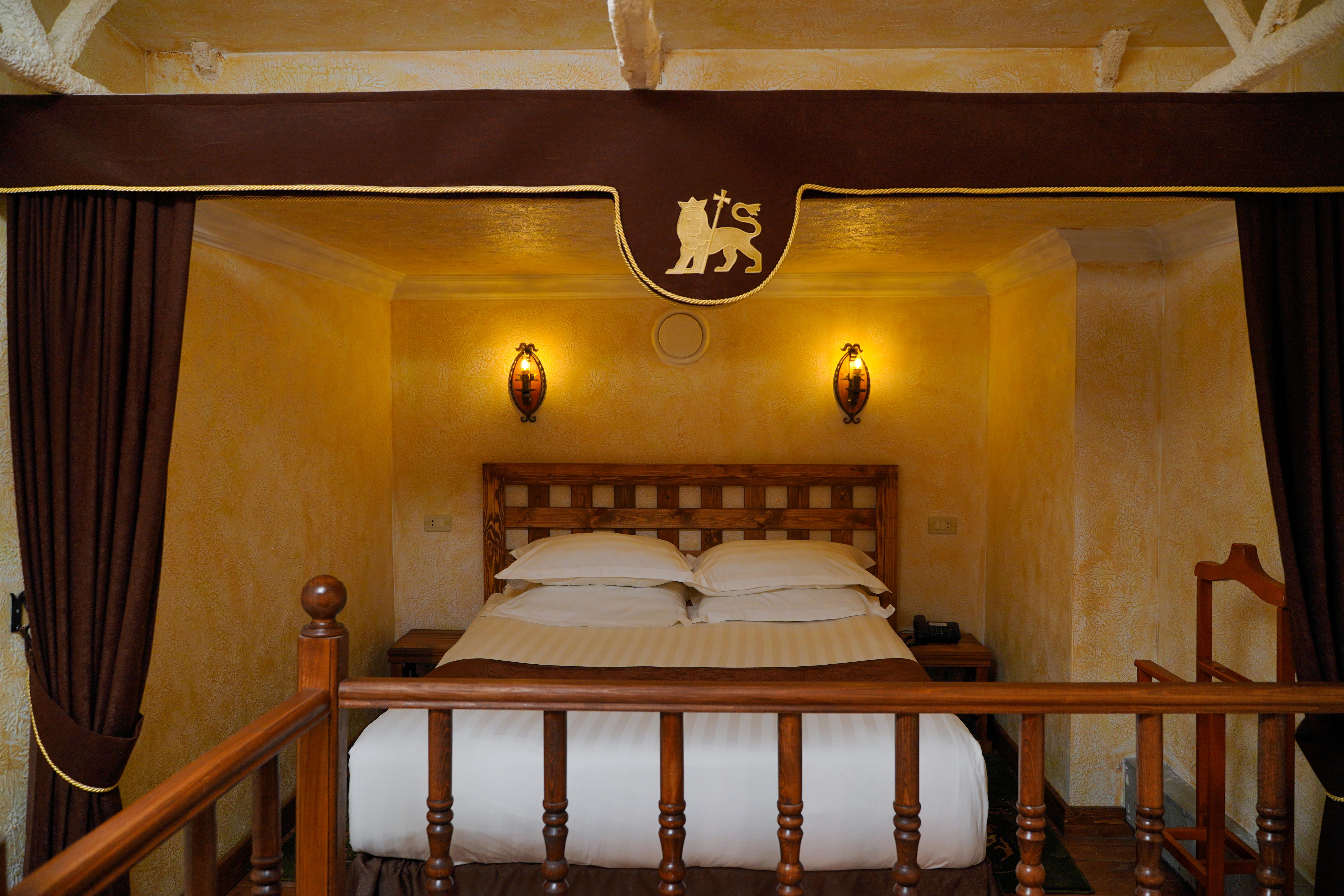 Caucasus Hotel Kasagh Ngoại thất bức ảnh A room at the hotel